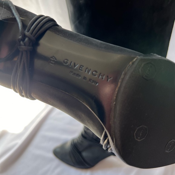 Authentic Givenchy black leather boots. New without tags. - Picture 3 of 6